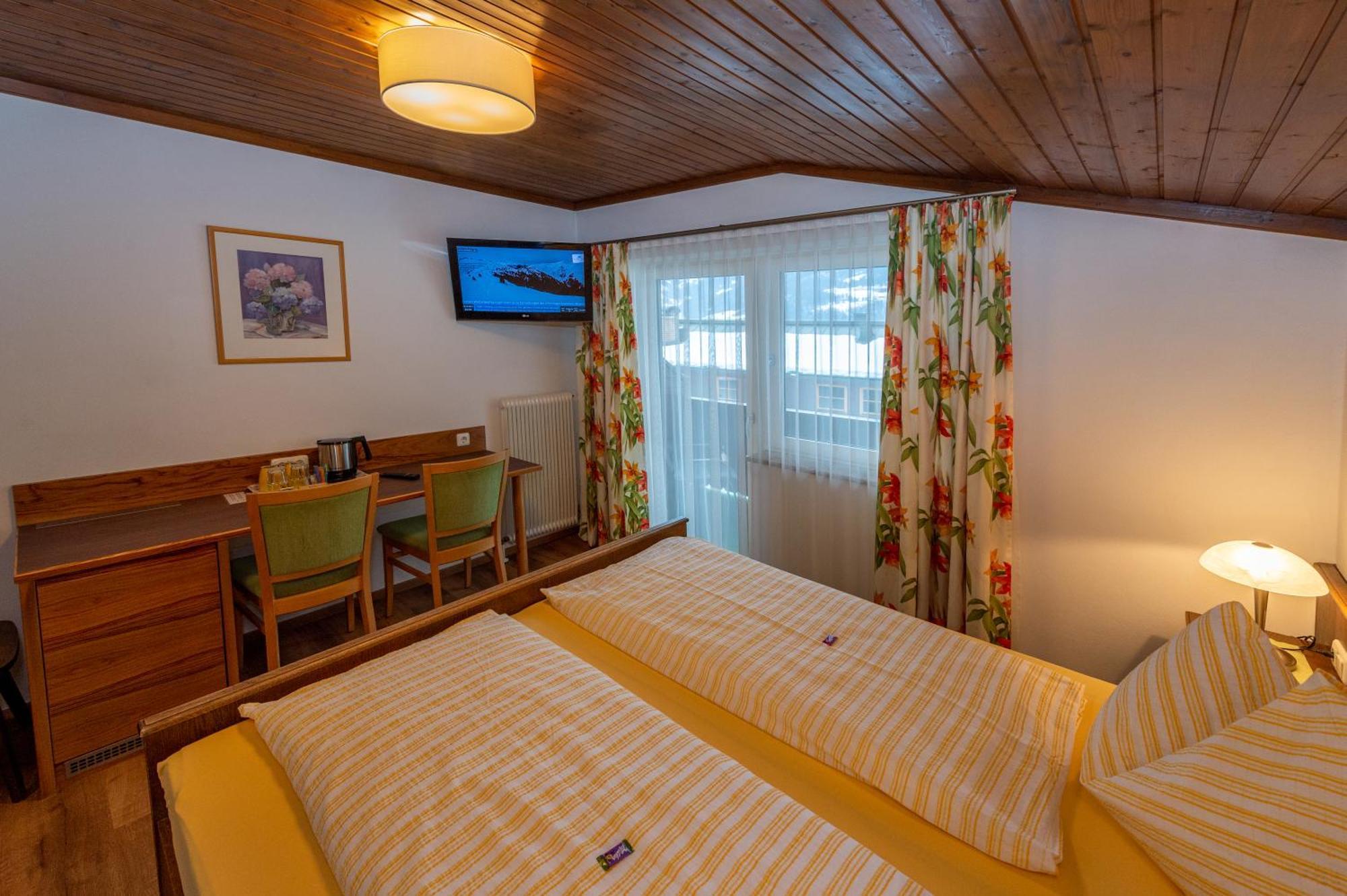Gaestehaus Haffner Zell am See Exterior photo