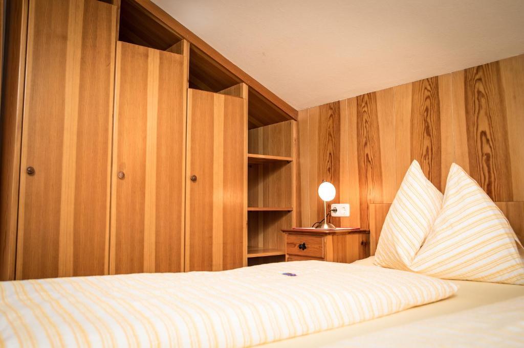 Gaestehaus Haffner Zell am See Room photo